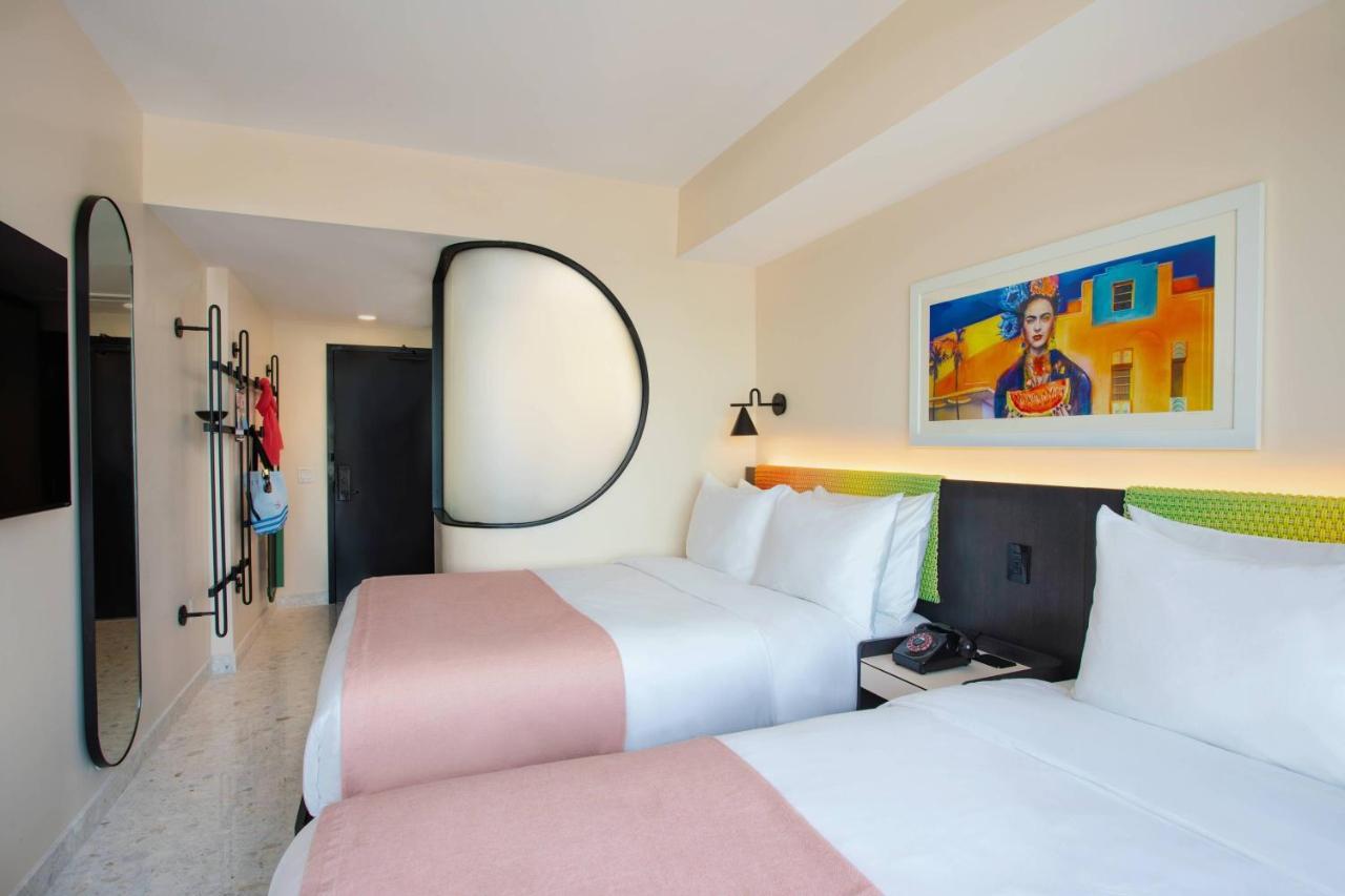 Moxy Miami South Beach Маями Бийч Екстериор снимка