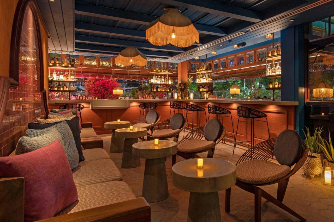 Moxy Miami South Beach Маями Бийч Екстериор снимка