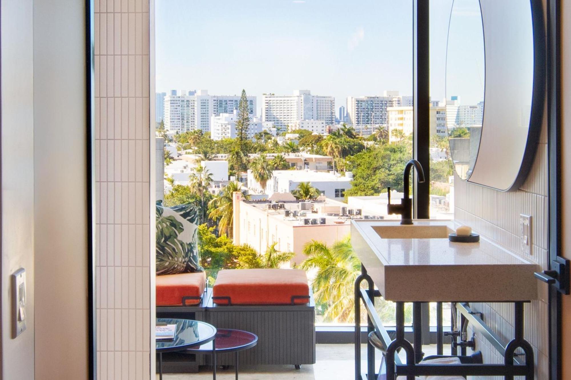 Moxy Miami South Beach Маями Бийч Екстериор снимка