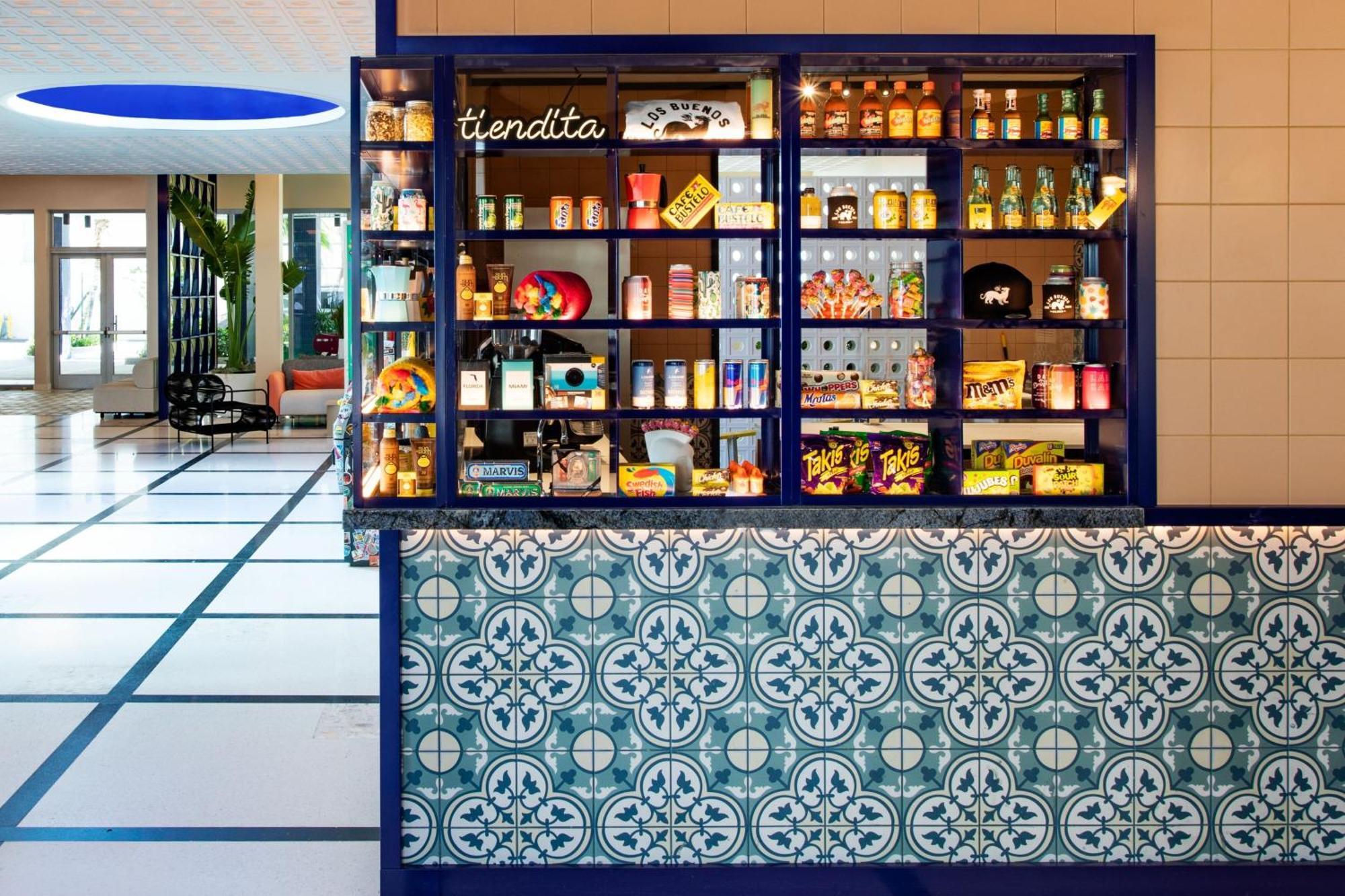 Moxy Miami South Beach Маями Бийч Екстериор снимка