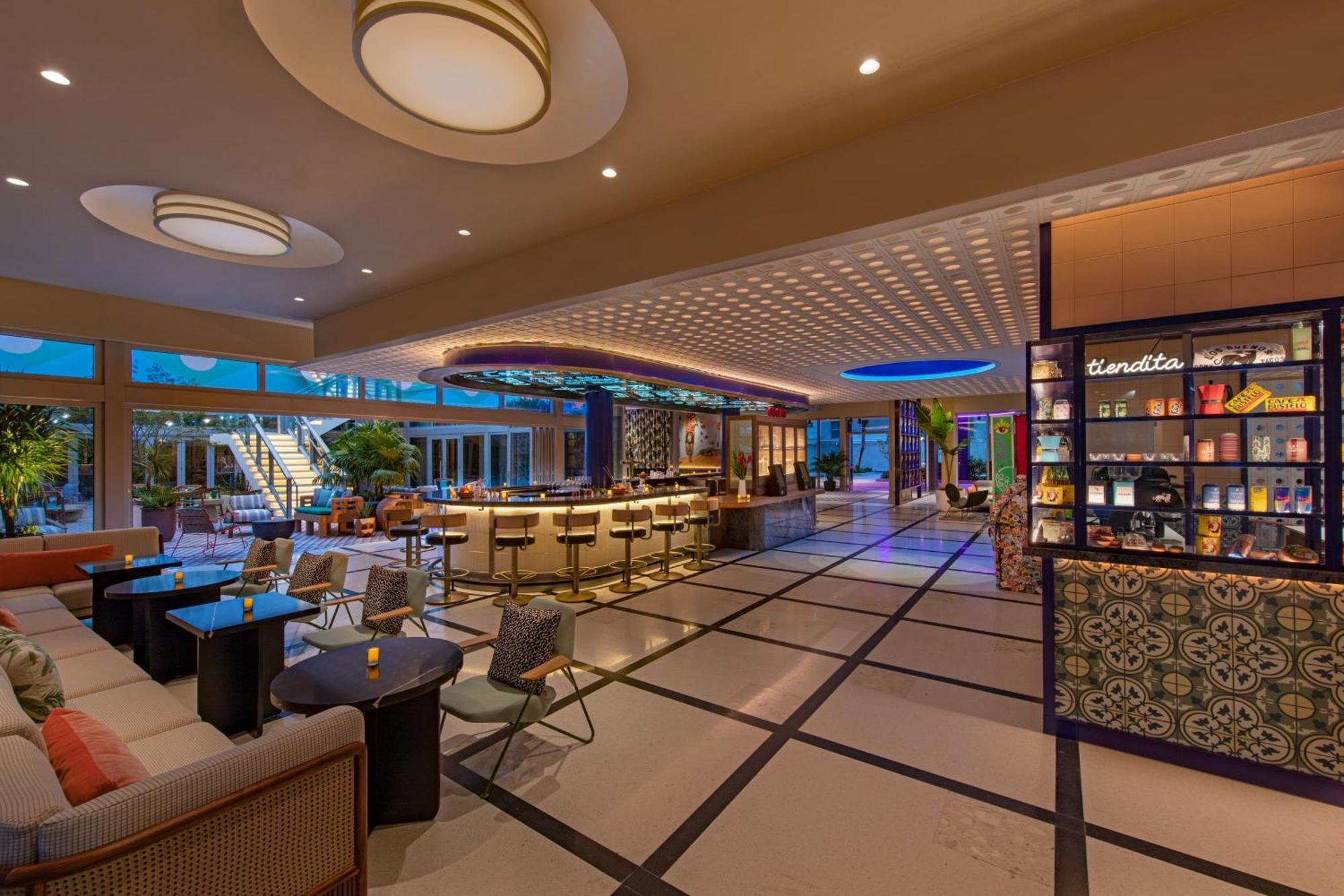 Moxy Miami South Beach Маями Бийч Екстериор снимка